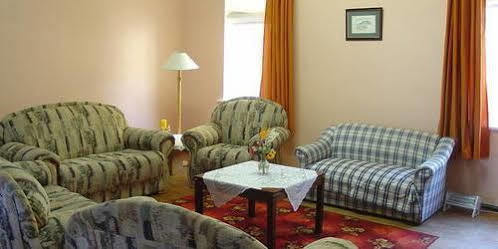 Franschhoek Travellers Lodge Экстерьер фото